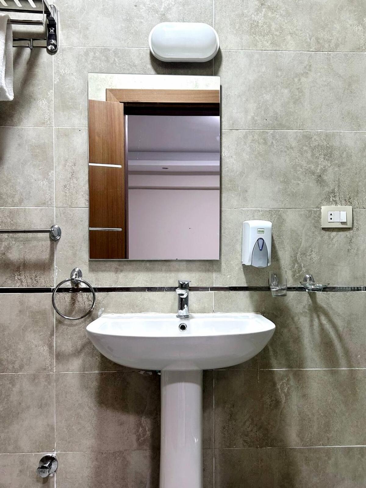 El Lotus Building Apartment Kairo Bagian luar foto
